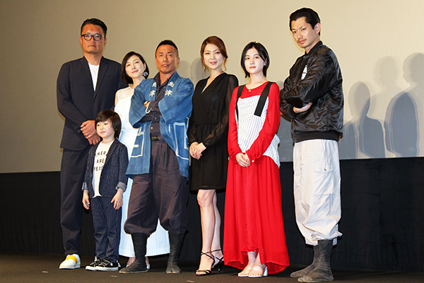 映画『太陽の家』記者会見：長渕剛、飯島直子、山口まゆ、潤浩（ゆんほ）、広末涼子、瑛太、権野元監督