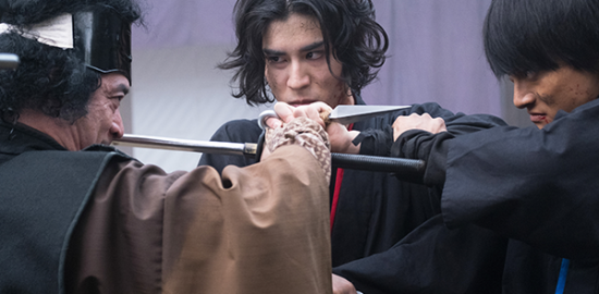 映画『下忍 赤い影』寛 一 郎／結木滉星