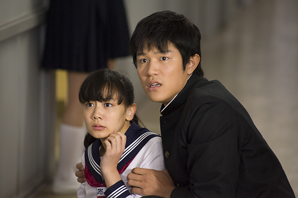 映画『HK／変態仮面』鈴木亮平／清水富美加