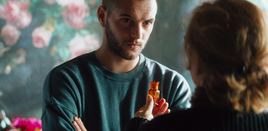 映画『ローズメイカー 奇跡のバラ』メラン・オメルタ