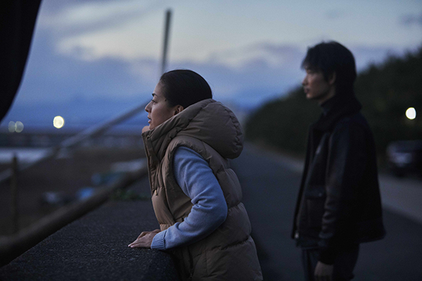 映画『ヤクザと家族 The Family』綾野剛／尾野真千子