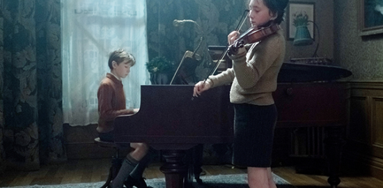 映画『天才ヴァイオリニストと消えた旋律』ルーク・ドイル／ミシャ・ハンドリー