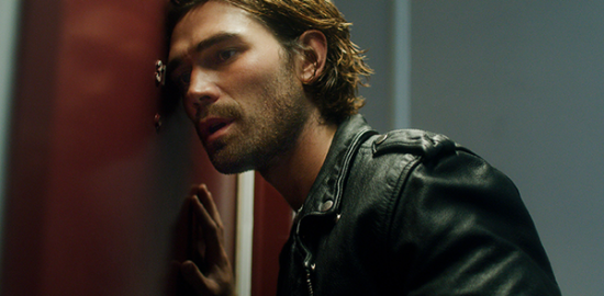 映画『ソングバード』KJ・アパ