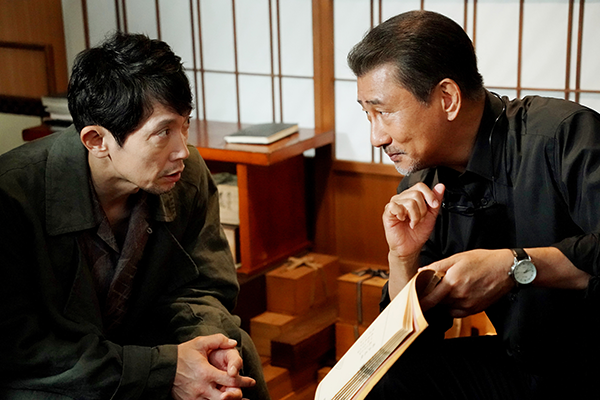 映画『嘘八百 なにわ夢の陣』中井貴一/佐々木蔵之介