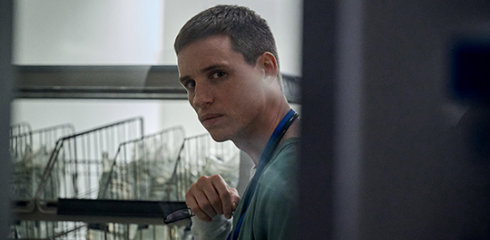 Netflix映画『グッド・ナース』エディ・レッドメイン