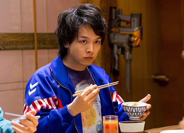 202305uchujinnoaitsu-main2-