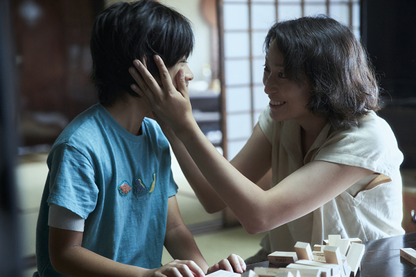 映画『かくしごと』杏／中須翔真