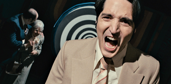 映画『悪魔と夜ふかし』デヴィッド・ダストマルチャン