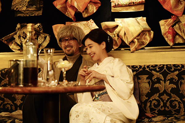 映画『私にふさわしいホテル』滝藤賢一/田中みな実