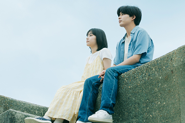 映画『おいしくて泣くとき』長尾謙杜／當真あみ