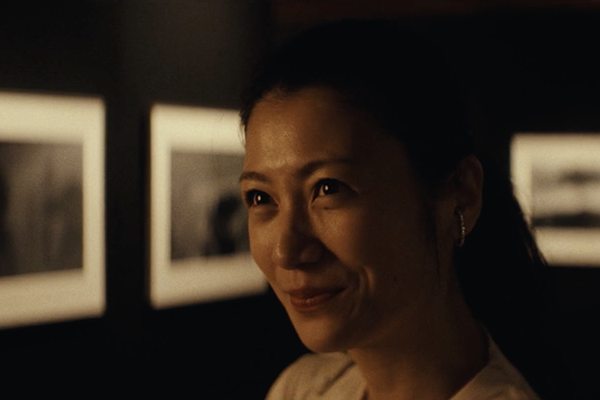映画『レイブンズ』瀧内公美