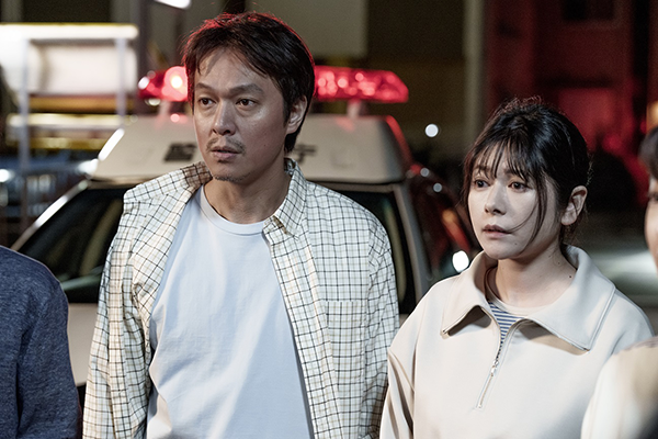 映画『金子差入店』丸山隆平/真木よう子