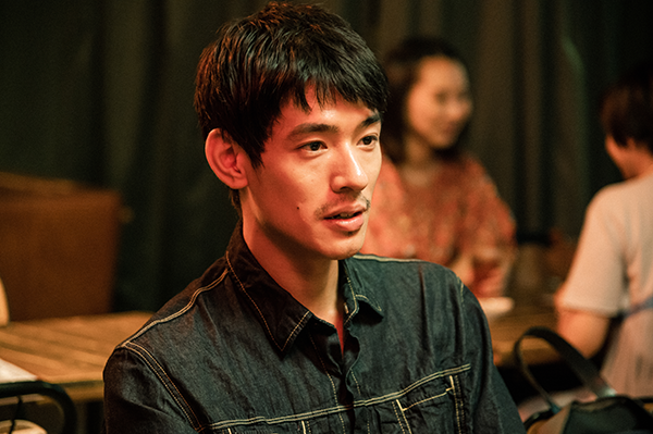 映画『転がるビー玉』中島歩