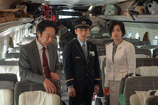 Netflix映画『新幹線大爆破』草彅剛/尾野真千子