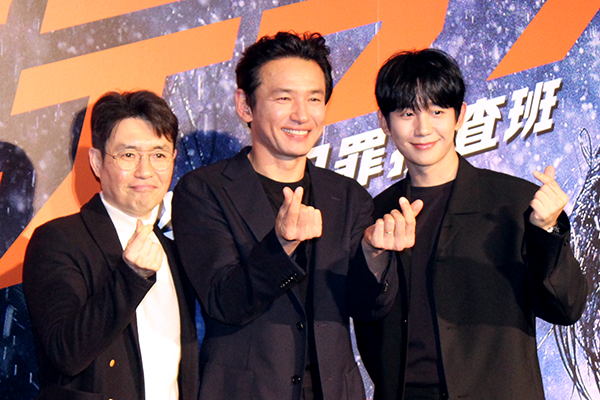 映画『ベテラン 凶悪犯罪捜査班』記者会見：ファン・ジョンミン、チョン・ヘイン、リュ・スンワン監督