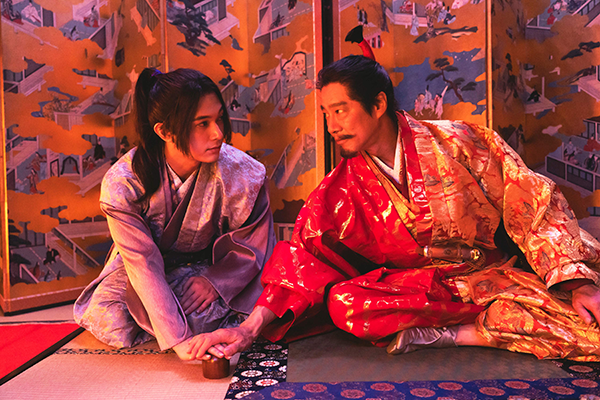 映画『ババンババンバンバンパイア』吉沢亮／堤真一