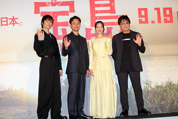 映画『宝島』完成報告会見、妻夫木聡、広瀬すず、窪田正孝、大友啓史監督