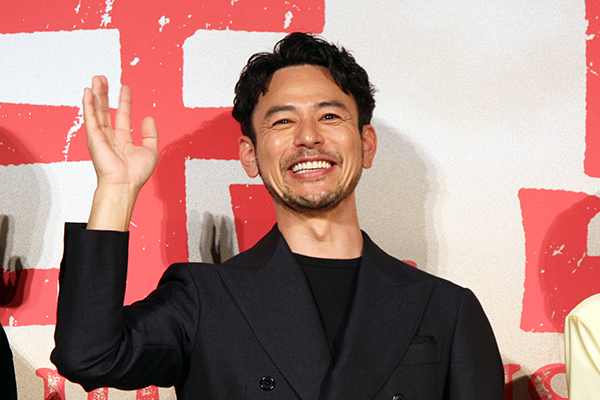 映画『宝島』完成報告会見、妻夫木聡