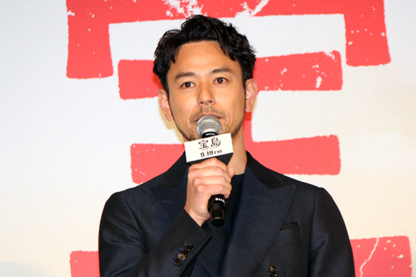 映画『宝島』完成報告会見、妻夫木聡