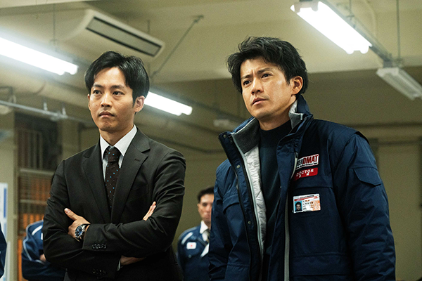 映画『フロントライン』小栗旬／松坂桃李