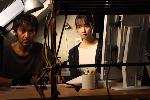 映画『キャンドルスティック』阿部寛/菜々緒