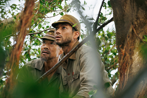 映画『木の上の軍隊』堤真一／山田裕貴