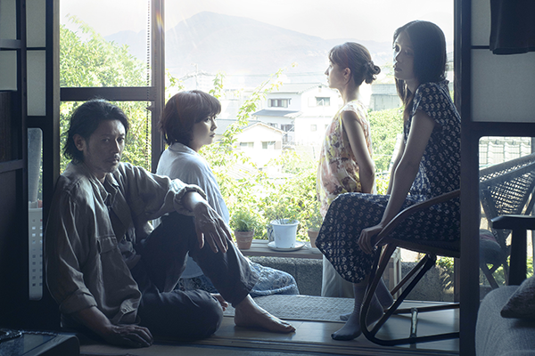 映画『夏の砂の上』オダギリジョー／髙石あかり／松たか子／満島ひかり