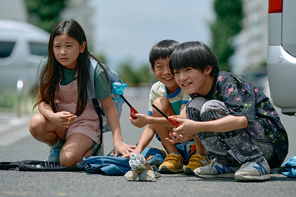 映画『ふつうの子ども』嶋田鉄太/瑠璃/味元耀大