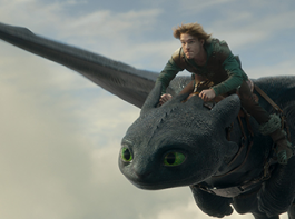 映画『ヒックとドラゴン』メイソン・テムズ