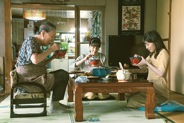 映画『風のマジム』伊藤沙莉／富田靖子／高畑淳子