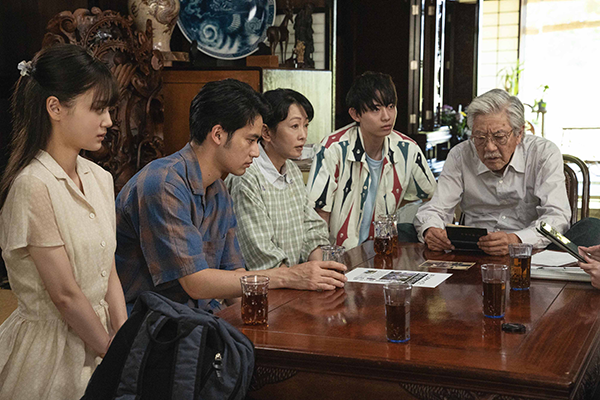 映画『火喰鳥を、喰う』水上恒司/山下美月/吉澤健/豊田裕大/麻生祐未