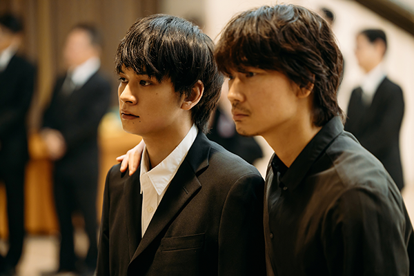 映画『愚か者の身分』北村匠海/綾野剛
