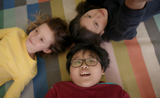 映画『ぼくらの居場所』リアム・ディアス／エッセンス・フォックス／アンナ・クレア・ベイテル