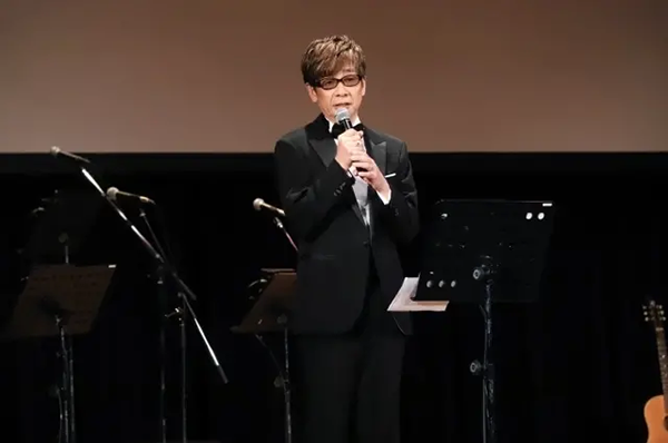 「20周年記念 ボイスシネマ声優口演ライブ2025」過去口演写真：山寺宏一