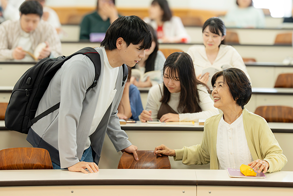映画『富士山と、コーヒーと、しあわせの数式』豆原一成(JO1)/市毛良枝
