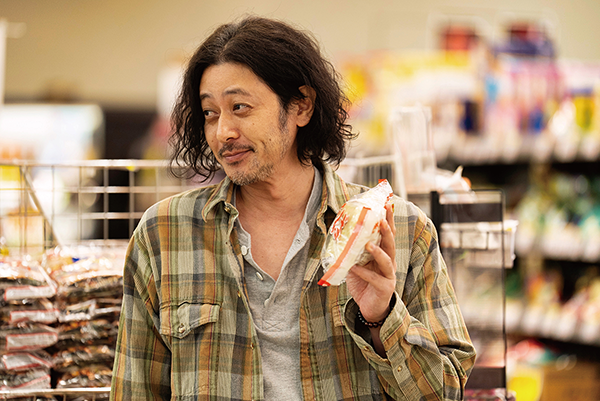 映画『兄を持ち運べるサイズに』オダギリジョー