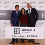 「Kodansha Studios 設立発表会見」野間省伸（株式会社講談社 代表取締役社長）、 クロエ・ジャオ（Kodansha Studios 最高クリエイティブ責任者）、 ニコラス・ゴンダ（Kodansha Studios COO）