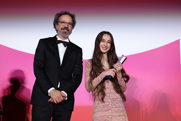 「第38回東京国際映画祭」クロージングセレモニー：『パレスチナ 36』アンマリ―・ジャシル監督／ワーディ・エイラブーニ