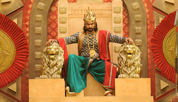 映画『バーフバリ エピック4K』プラバース