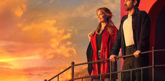 映画『ビューティフル・ジャーニー ふたりの時空旅行』コリン・ファレル／マーゴット・ロビー