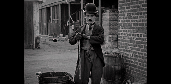 映画『チャップリン』チャーリー・チャップリン『キッド』の一場面