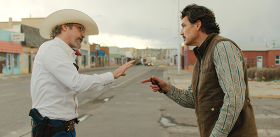 映画『エディントンへようこそ』ホアキン・フェニックス／ペドロ・パスカル