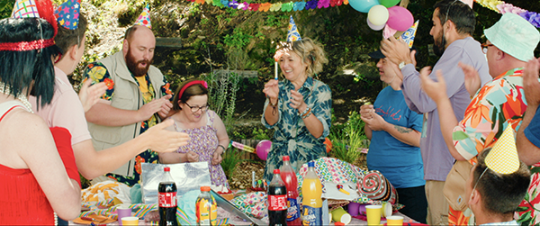 映画『サムシング・エクストラ！ やさしい泥棒のゆかいな逃避行』マルク・リゾ／セリーヌ・グルサール／マリ・コラン