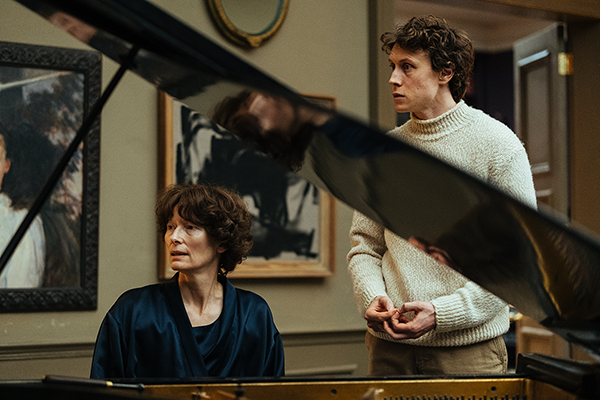 映画『THE END（ジ・エンド）』ティルダ・スウィントン／ジョージ・マッケイ