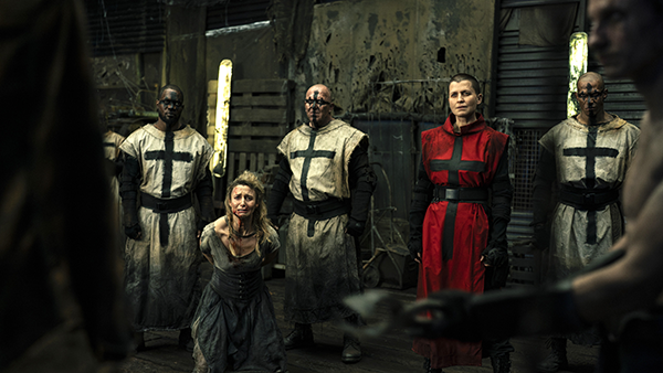 映画『ロストランズ 闇を狩る者』アーリー・ジョヴァー