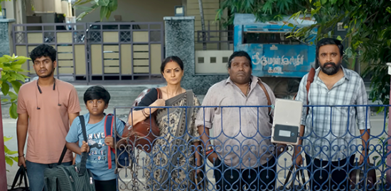 映画『ツーリストファミリー』シャシクマール／シムラン／ミドゥン・ジェイ・シャンカル／カマレーシュ・ジャガン／ヨーギ・バーブ