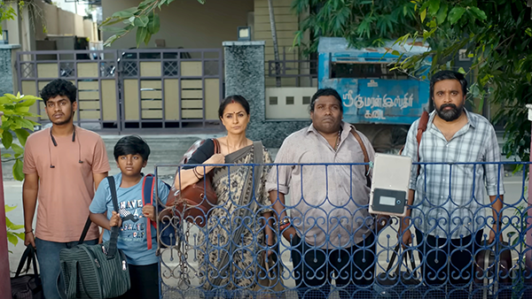 映画『ツーリストファミリー』シャシクマール/シムラン/ミドゥン・ジェイ・シャンカル/カマレーシュ・ジャガン/ヨーギ・バーブ