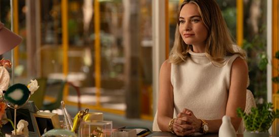 映画『スワイプ：マッチングの法則』リリー・ジェームズ