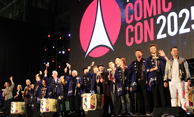 【東京コミコン2025】オープニング：イライジャ・ウッド、カール・アーバン、リー・トンプソン、トム・ウィルソン、クローディア・ウエルズ、ダニエル・ローガン、ジョン・バーンサル、クリスティーナ・リッチ、イヴァナ・リンチ、ノーマン・リーダス、ショーン・パトリック・フラナリー、ジャック・クエイド、マッツ・ミケルセン、浅野忠信、ピルウ・アスベック、セバスチャン・スタン、ジム・リー、C.B.セブルスキー、フランク・ミラー、クリストファー・ロイド、中丸雄一（MC）、伊織もえ（PR大使）、山本耕史（アンバサダー）