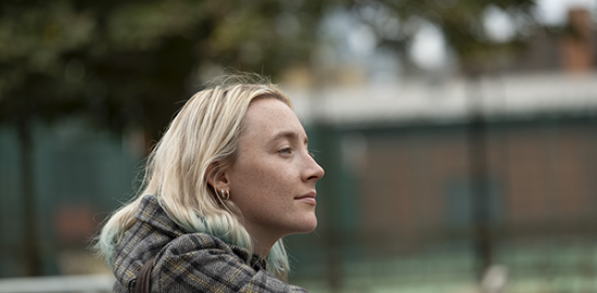 映画『おくびょう鳥が歌うほうへ』シアーシャ・ローナン